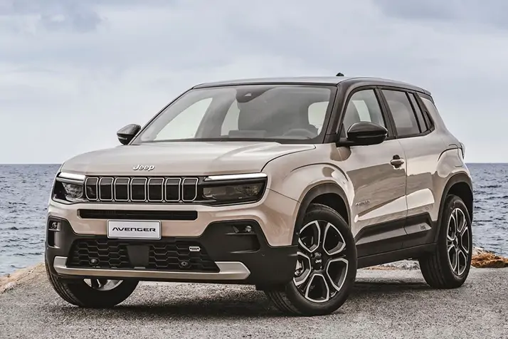 Vue trois quart Jeep Avenger