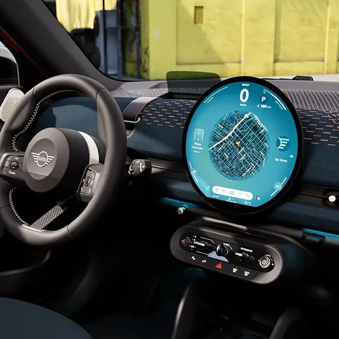 Intérieur du MINI Aceman électrique avec écran central tactile